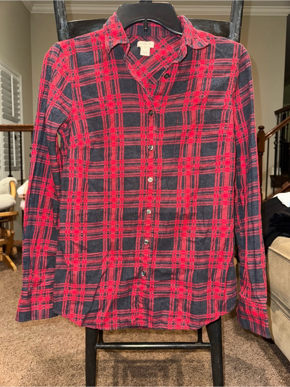 Women’s J Crew 100% Cotton Red and Black Plaid Flannel Button-Up Shirt